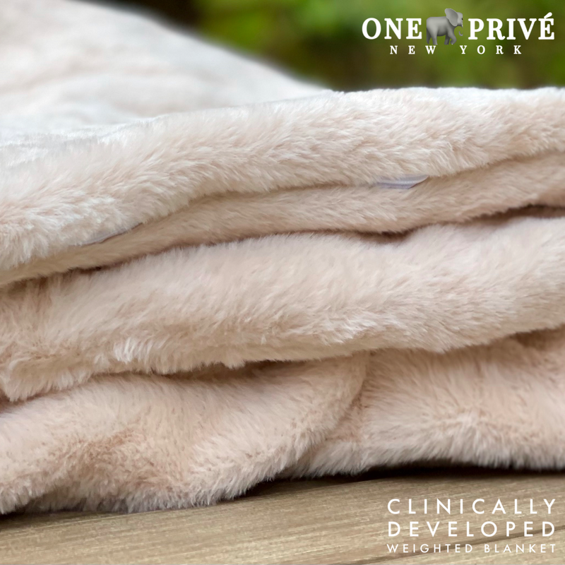 Weighted Blanket | Clinically Developed | Double Sided Rabbit Faux Fur | Queen (60x80) 20 lbs.